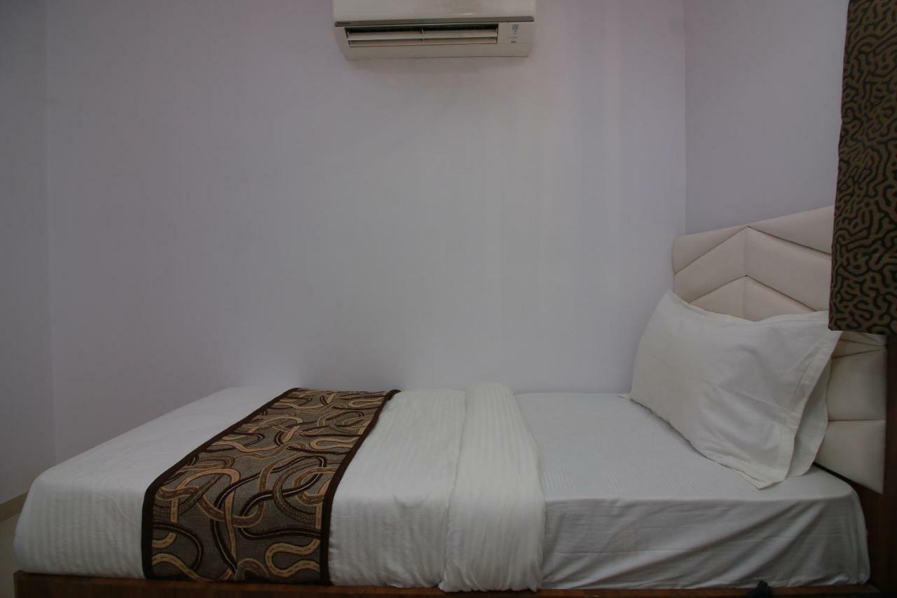 Hotel Apex Navi Mumbai Extérieur photo