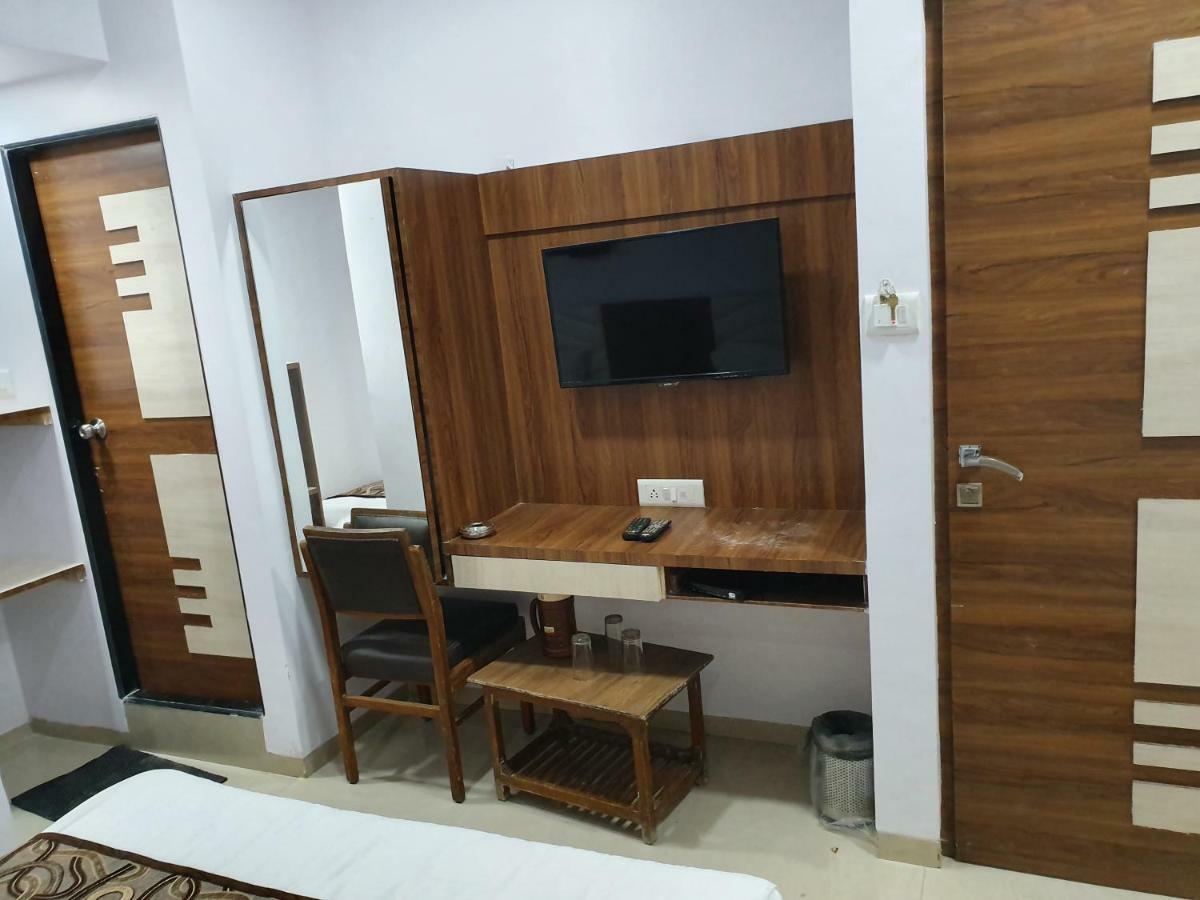 Hotel Apex Navi Mumbai Extérieur photo